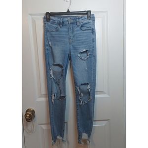 American Eagle Hi Rise Jegging Distressed Light Wash Raw Hem Jeans Size 4 Short